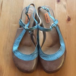 Miz Mooz flats, 8.5